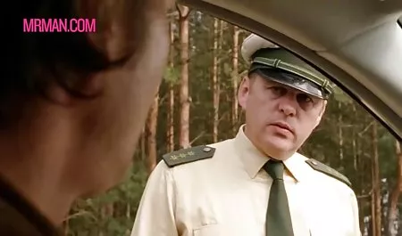 丰满的金发妻子带然后很糟糕