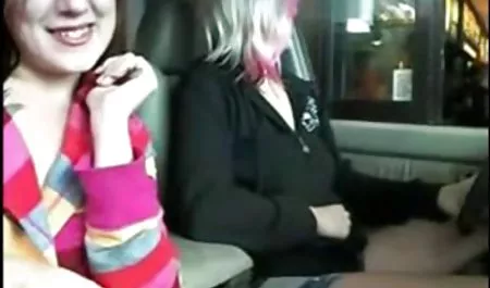 苗条娇小的青少年Kacy Lane搞砸了