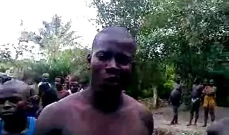 Moms Darla Crane，Deauxma，Holly Halston和Julia Ann分享公鸡