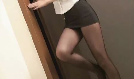 丰满的印度熟女在热内衣