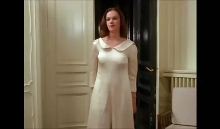 Cherry Tight Ass青少年女友尝试肛门